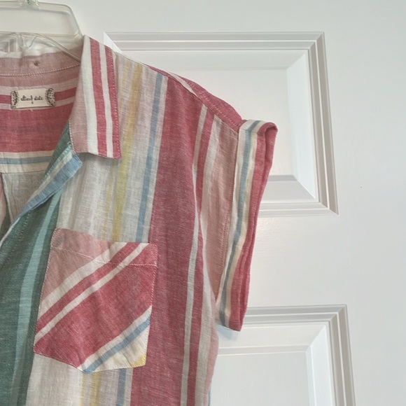 Altar’d State Women’s Relaxed Fit Button Down Blouse - Picture 3 of 11